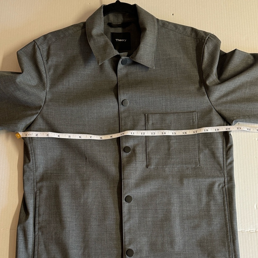 Theory-Rye Virgin Wool Gray Over Shirt/Shacket with 3 pockets.Like New.Size L - Picture 7 of 9